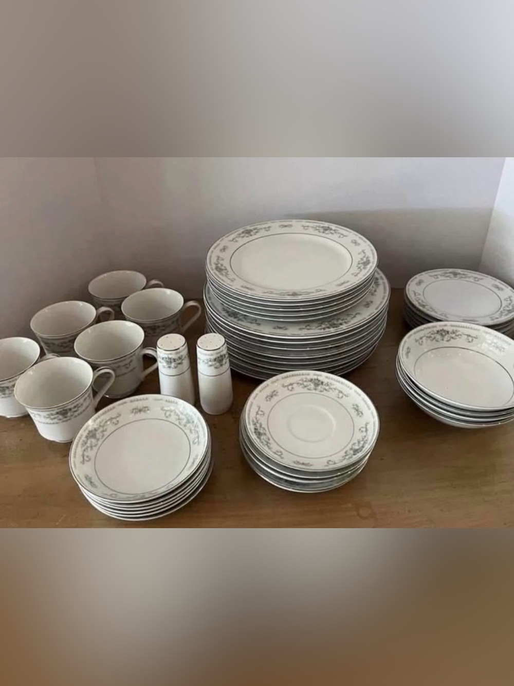 Fine Porcelain China Diane Japan 43 pieces